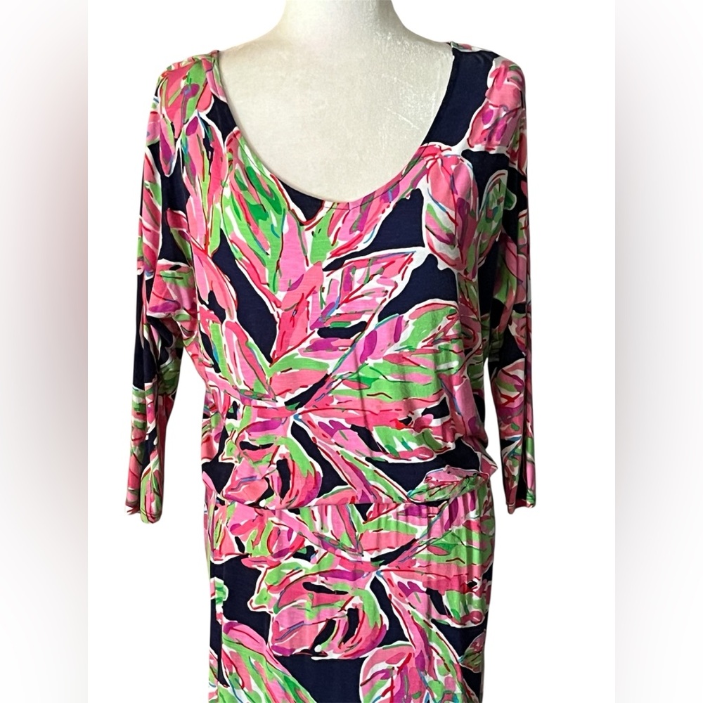 Lilly Pulitzer Cara in the Vias Floral Printed Dolman Sleeve Blouson
Dress Sz XS - Picture 4 of 16